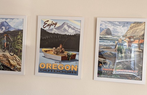 Vernonia Casa | Walk EVERYWHERE: the river, park, restaurants, trail! Lots of Space!