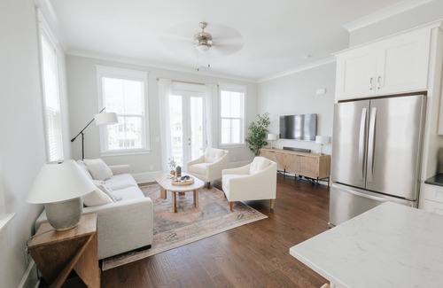 Old Village Casa | Walk or bike to beaches & under 6 miles to Historic Downtown