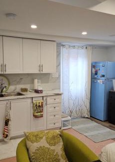 Lincoln Apartamento | Walk out Basement