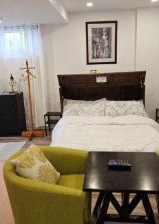 Lincoln Apartamento | Walk out Basement