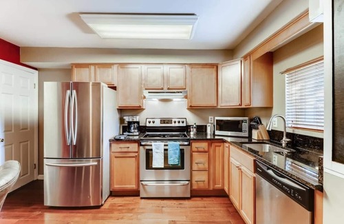 Downtown Baltimore Casa | Walk Score 93 + Comfy beds + Youtube TV