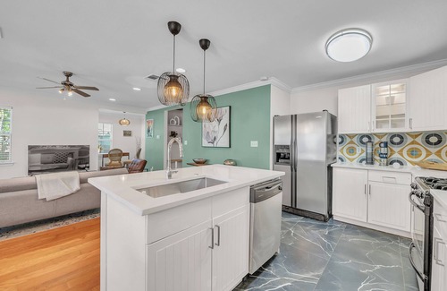 Dawson Casa | Walk to ACL-1 block-5min Zilker Home-Soco, Walkable !