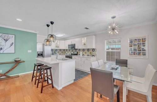 Dawson Casa | Walk to ACL-1 block-5min Zilker Home-Soco, Walkable !