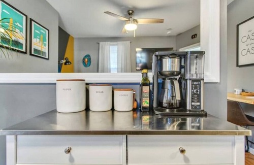 Lower Lawrenceville Apartamento | Walk to Arsenal Park! Cozy & Comfy Studio up to 4Pax