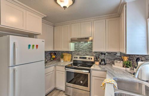 Central Arlington Casa | Walk to ATandT Stadium Arlington Home with Yard!