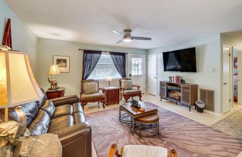 Hot Springs Casa | Walk to Bathhouse Row Dog-Friendly Home!