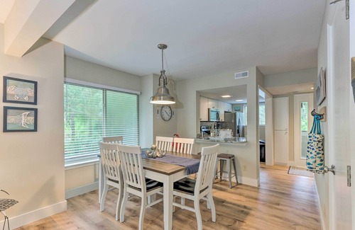 Hilton Head Island Villa | ¡NUEVO! Villa Hilton Head con balcón - ¼ Mi a la playa!