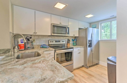 Hilton Head Island Villa | ¡NUEVO! Villa Hilton Head con balcón - ¼ Mi a la playa!