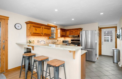 Sandwich Casa | Walk to beach, AC & WIFI, close to Cape Cod Canal