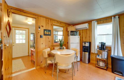 Port Austin Apartamento | Walk to Beach Access! Chic Port Austin Studio