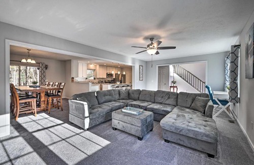Pocono Lake Casa | Walk to Beach Family-Friendly Arrowhead Lake Home