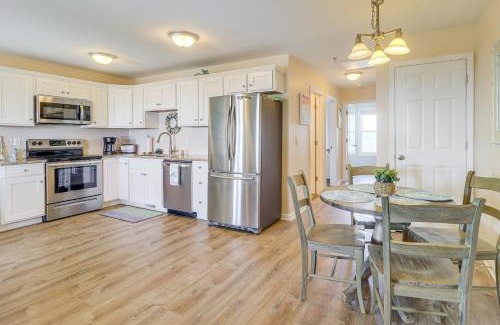Surf City Apartamento | Walk to Beach Family-Friendly Surf City Condo!