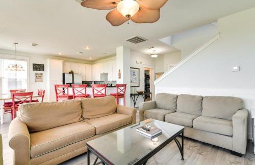 Galveston Casa | Walk to Beach Galveston Home with Resort Perks!