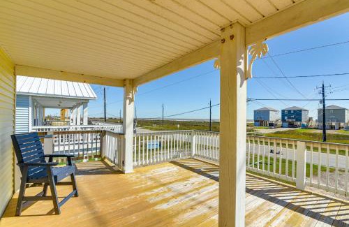 Freeport Casa | Walk to Beach Gulf-View Home in Surfside Beach!