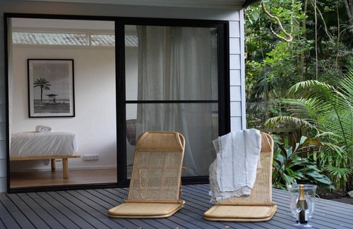 Pearl Beach Casa | Walk to beach, hot tub & firepit