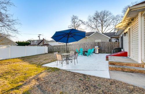 Keansburg Casa | Walk to Beach Keansburg Home with Patio and Fire Pit!