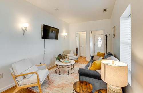 Keansburg Casa | Walk to Beach Keansburg Home with Patio and Fire Pit!
