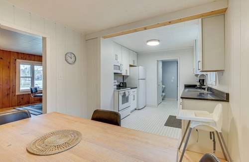 Manistee Casa | Walk to Beach & Lake Michigan: Manistee Bliss!