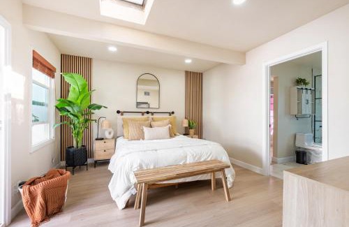 Huntington Beach Apartamento | Walk to Beach! Patio, Rooftop, Yard, BBQ! Downtown Huntington