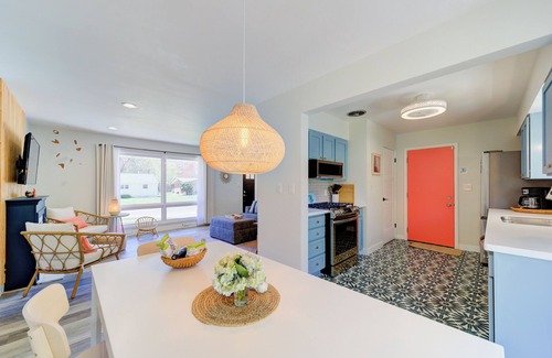 Beachwood-Bluffton Casa | Walk to Beach, Tiki Bar, King Beds, Sleeps 6