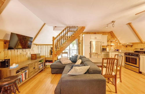 Eidelweiss Village Cabina | Steps to Lake, Beach & Playground: Madison Cabin