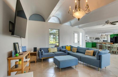 Pass Christian Casa | Walk to Beach Unique Family Gem in Pass Christian