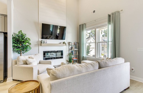 Greenwood Casa | Walk to Boat Ramp: Lake Greenwood Getaway!