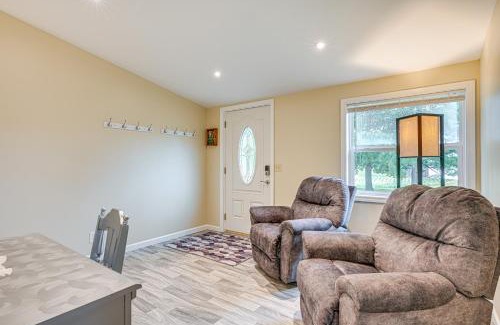 Nottawa Casa | Walk to Coldwater Lake Peaceful Weidman Retreat