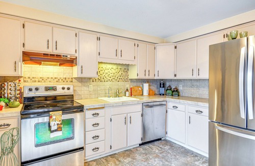 St. Helens Apartamento | Walk to Columbia River: Mtn-View St Helens Haven
