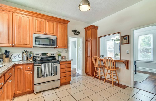 Scappoose Casa | Cozy Scappoose Home ~ 22 Mi to Portland!