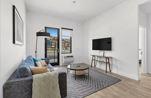 Park City Casa | Walk to Deer Valley Resort Adjoining Condo Rooms