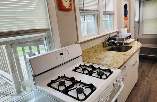 Geneva Casa | Walk to Downtown! 4-Bedroom Geneva Getaway
