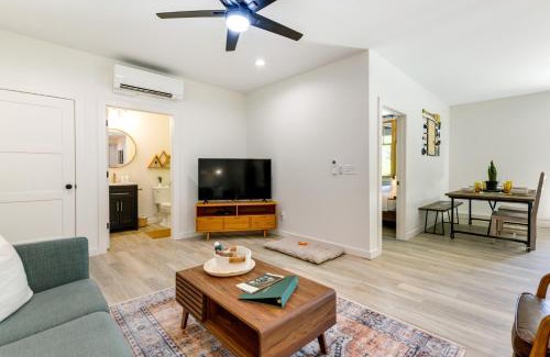 Brevard Apartamento | Walk to Downtown Brevard Apt with Patio and Fire Pit!