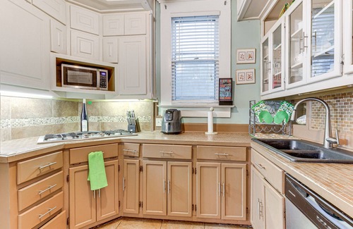 Mobile Casa | Walk to Downtown: Historic Home in Mobile