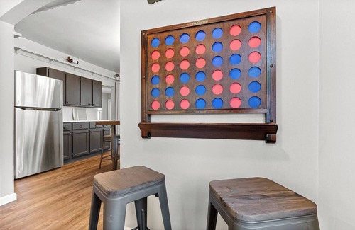 Sturgeon Bay Casa | Walk to Downtown, King Bed, Fireplace, Game Room