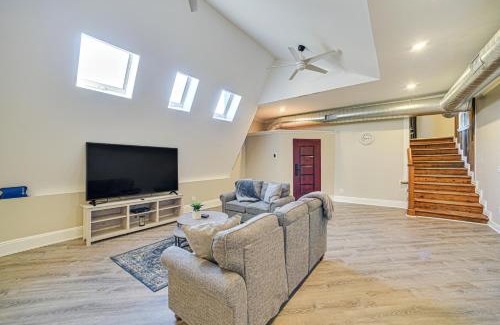 Troy Apartamento | Walk to Dtwn and Waterfront Roomy Troy Apt