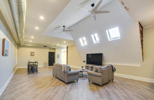 Troy Apartamento | Walk to Dtwn and Waterfront Roomy Troy Apt