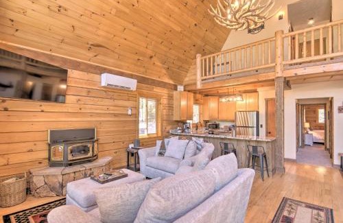 Duck Creek Village Casa | Walk to Duck Creek Village A-Frame Getaway!