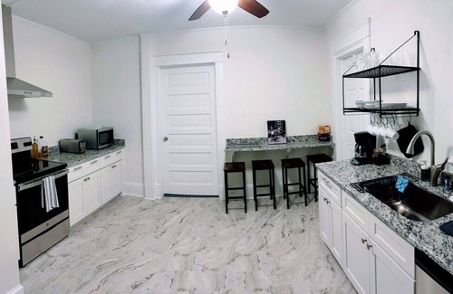 Durham Apartamento | Walk to Duke Campus 3 Bedroom in Trinity Park