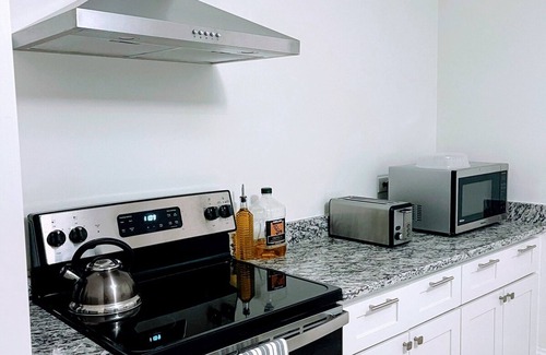 Durham Apartamento | Walk to Duke Campus 3 Bedroom in Trinity Park