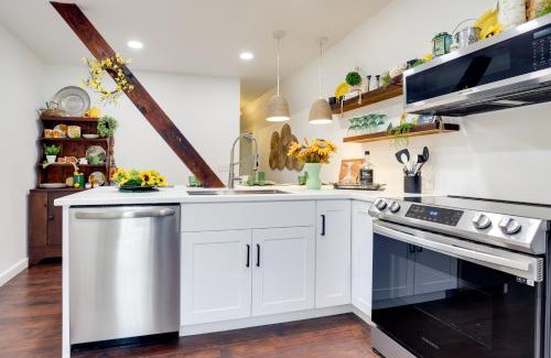 Hammondsport Apartamento | Walk to Eats Mtn-View Hammondsport Hideaway!