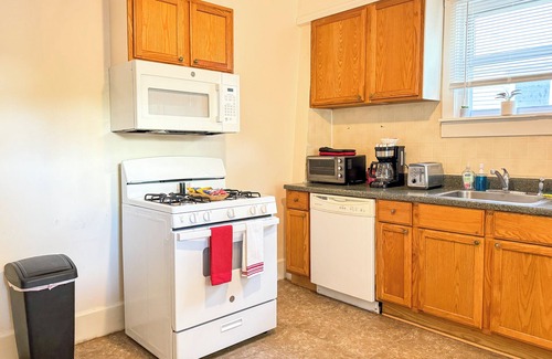 South End Apartamento | Walk to Everything - Burlington - Lake Champlain -UVM