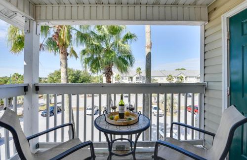 Indian Bayou Apartamento | Walk to Golf Course and Beach Modern Destin Condo