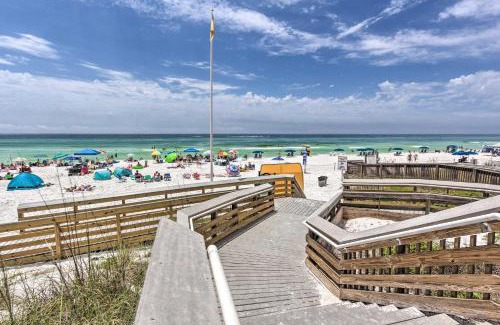Indian Bayou Apartamento | Walk to Golf Course and Beach Modern Destin Condo