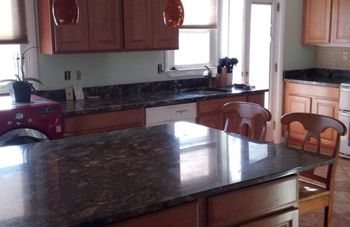Gloucester Casa | Camina hasta Good Harbor Beach, casa de playa familiar que admite mascotas
