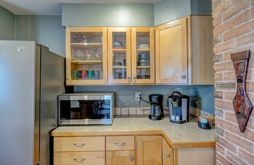 Sheridan Casa | Walk to historic downtown, cozy, pets welcome!