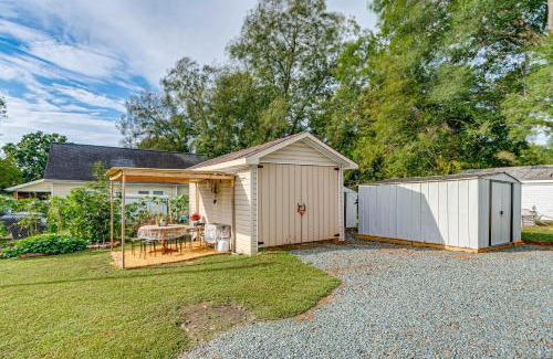 Burlington Casa | Walk to Historic Dtwn Burlington Home with Yard