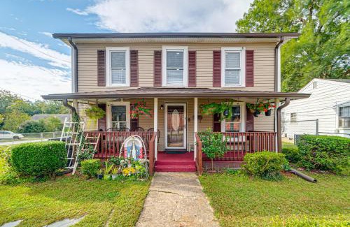 Burlington Casa | Walk to Historic Dtwn Burlington Home with Yard