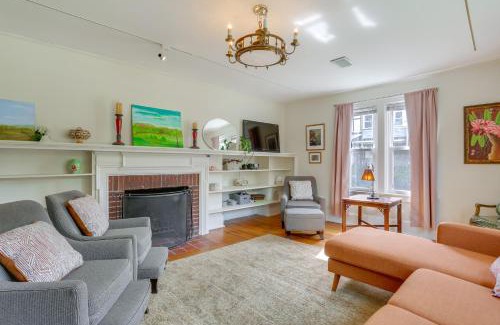 Newburgh Casa | Walk to Hudson River Waterfront Newburgh Home