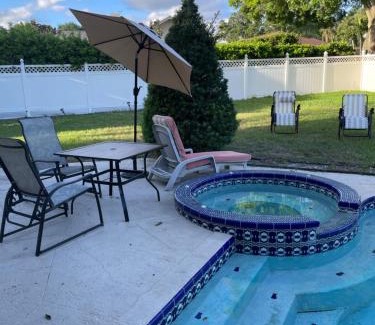 Collins Estates Casa | Walk to Indian Rocks Beach Exclusive Use of Hot Tub, Pool, BBQ,with Privacy